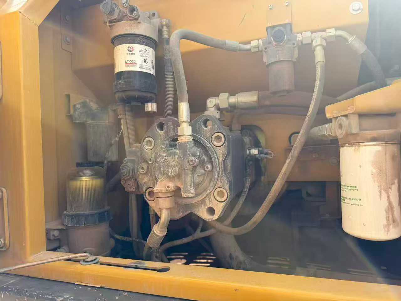 Used XCMG LW200 Excavator 2021 Model / 3