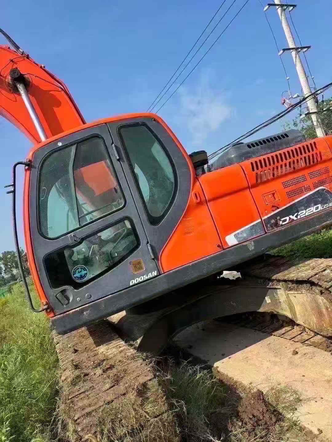 Used Doosan DH220 Excavator 2019 Model / 2