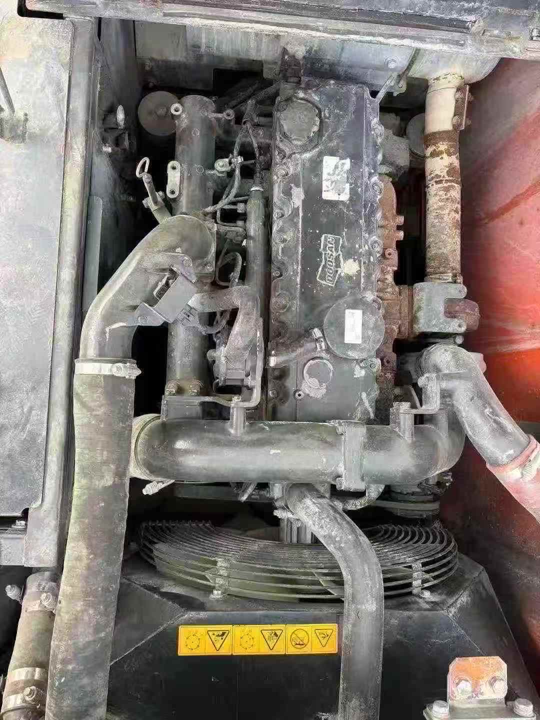 Used Doosan DH220 Excavator 2019 Model / 8