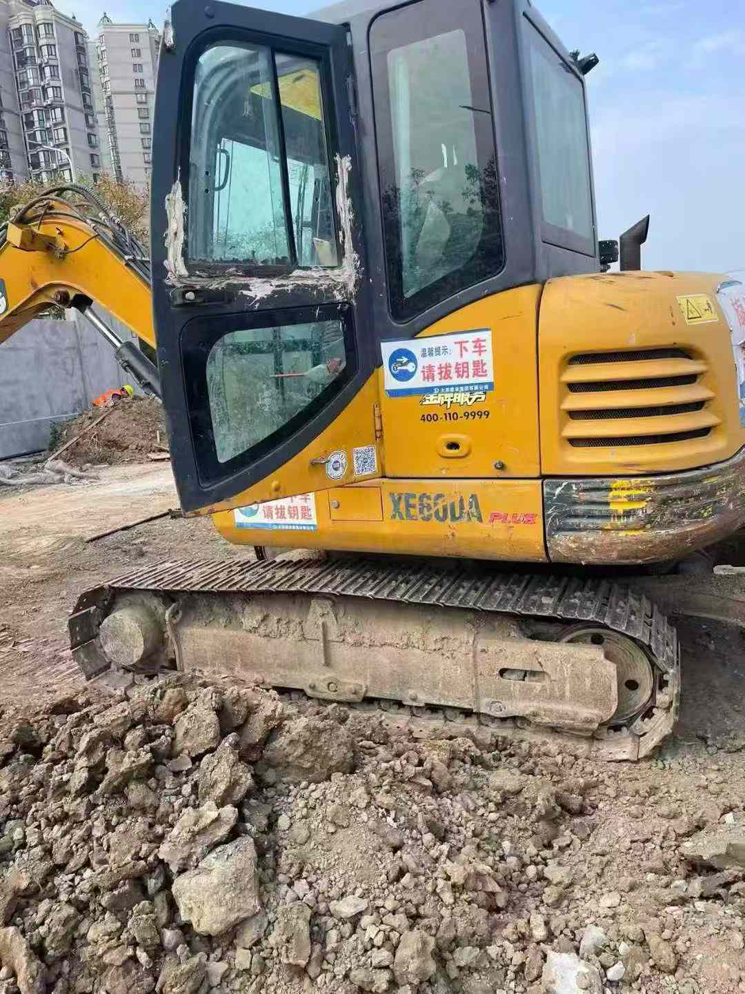 Used XCMG XE60 Excavator 2022 Model / 3