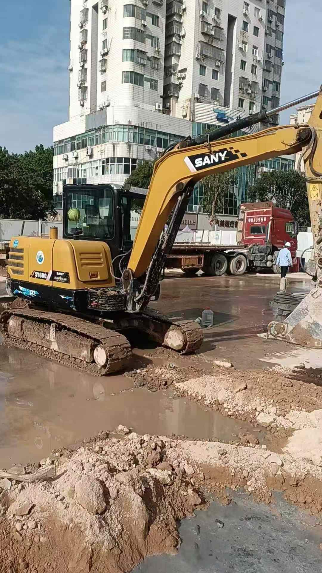 Used Sany SY60 Excavator 2020 Model / 7