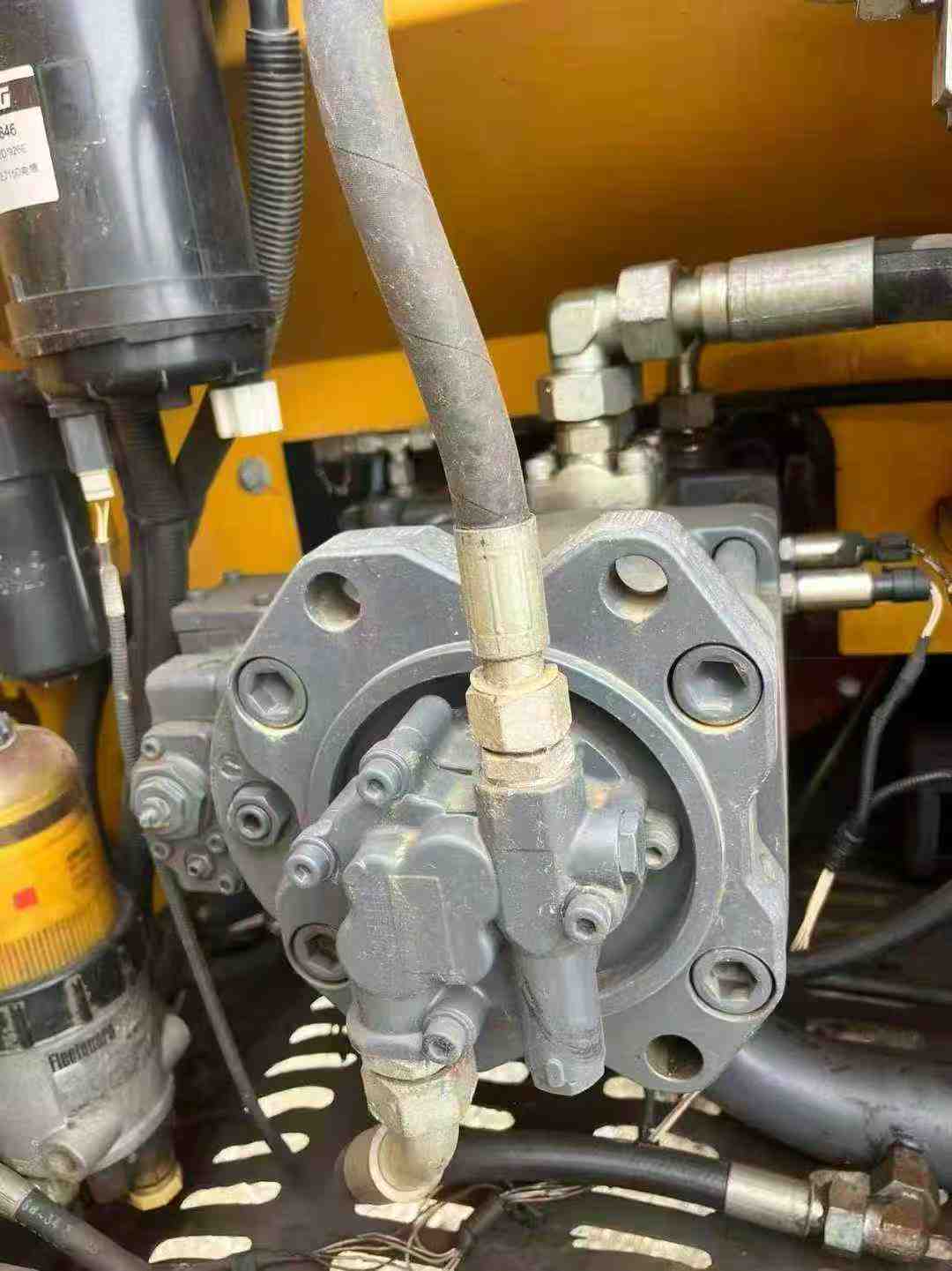 Used XCMG LW200 Excavator 2018 Model / 3