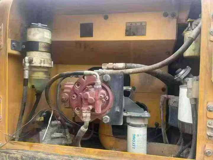 Used Hyundai R215VS Excavator 2019 Model / 8