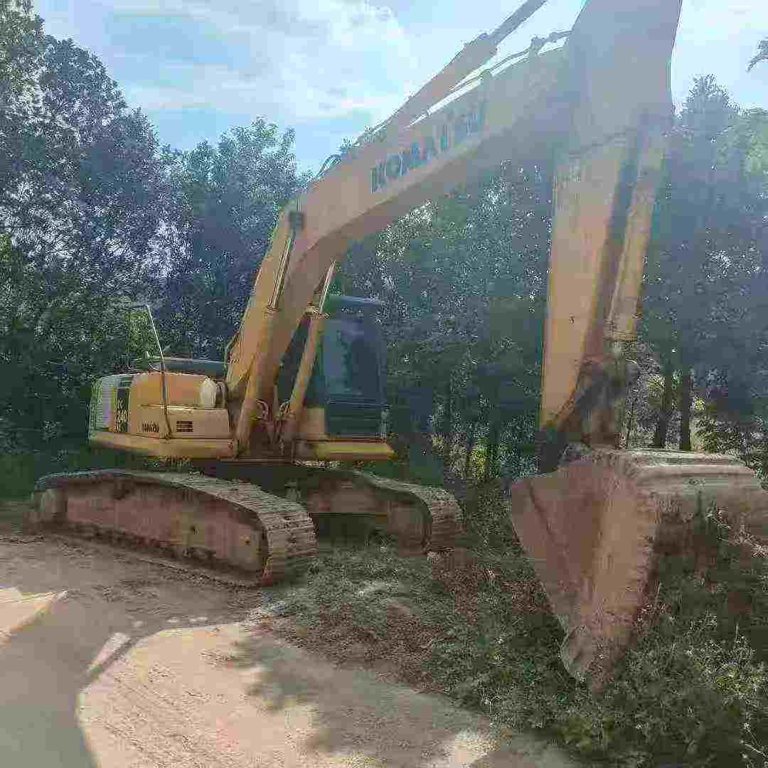 Used Komatsu PC240-11M0 Excavator 2016 Model / 3