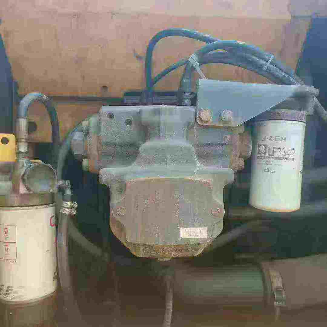 Used Komatsu PC240-11M0 Excavator 2016 Model / 7