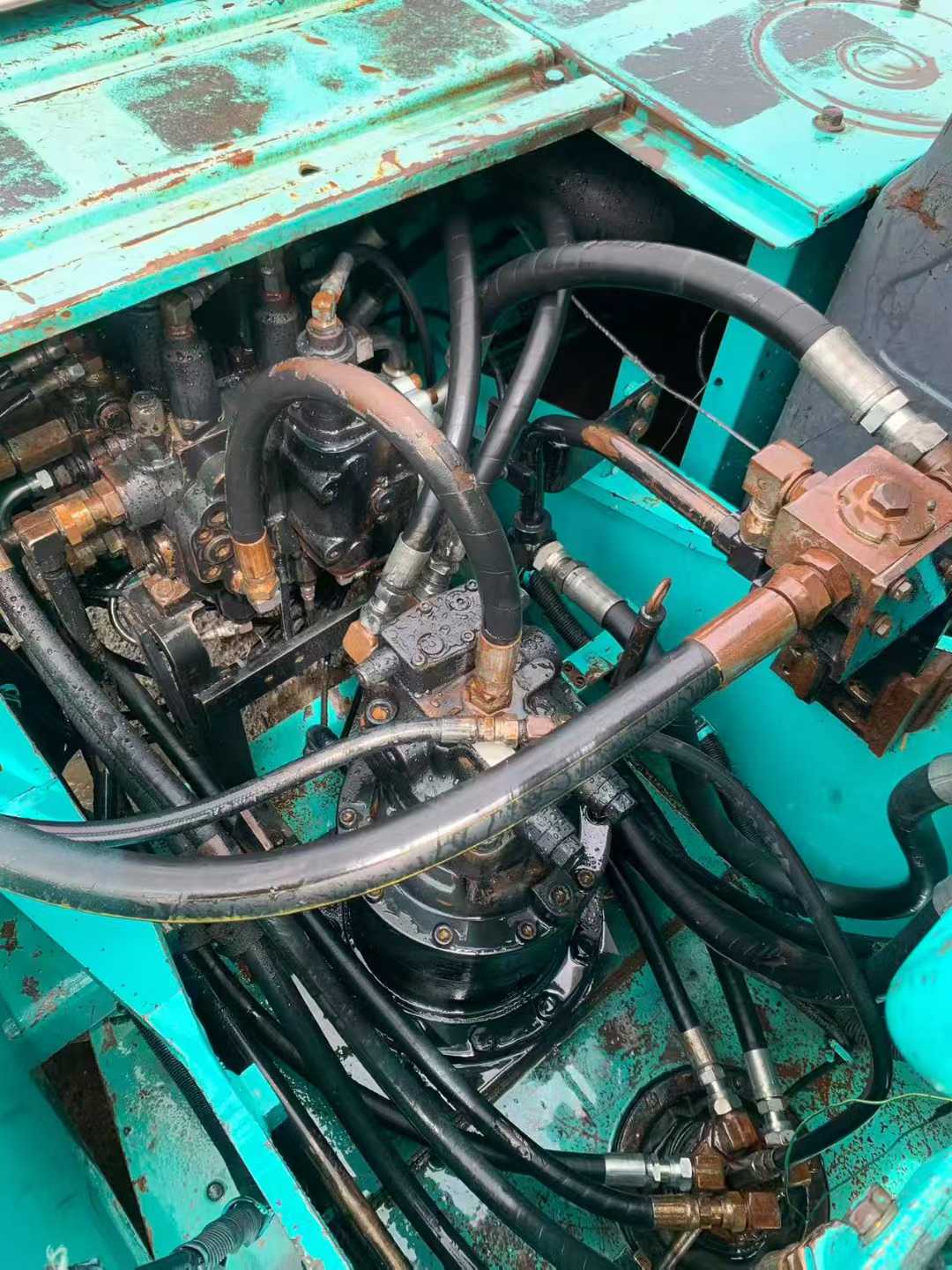 Used Kobelco SK200-10 Excavator 2016 Model / 3