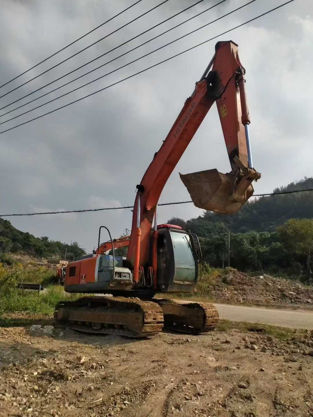 Used Hitachi ZX200-3G Excavator 2011 Model / 2