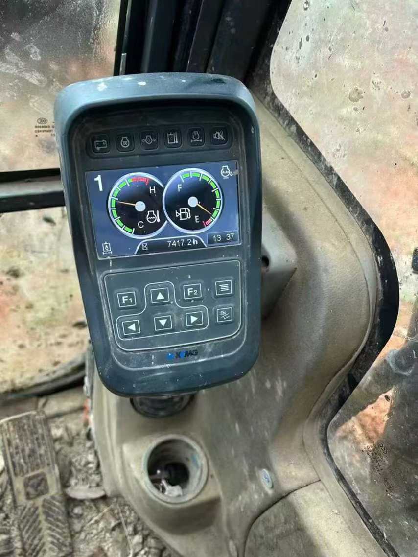 Used XCMG XE75WD Excavator 2018 Model / 5