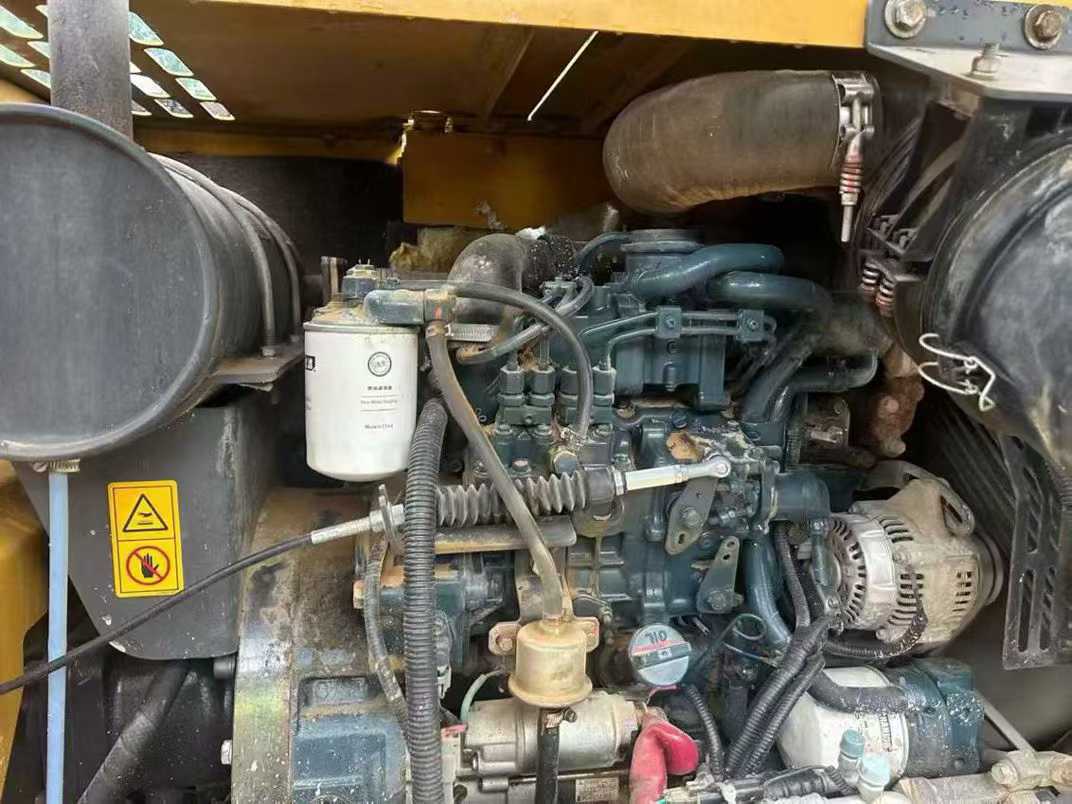 Used XCMG XE75WD Excavator 2018 Model / 6