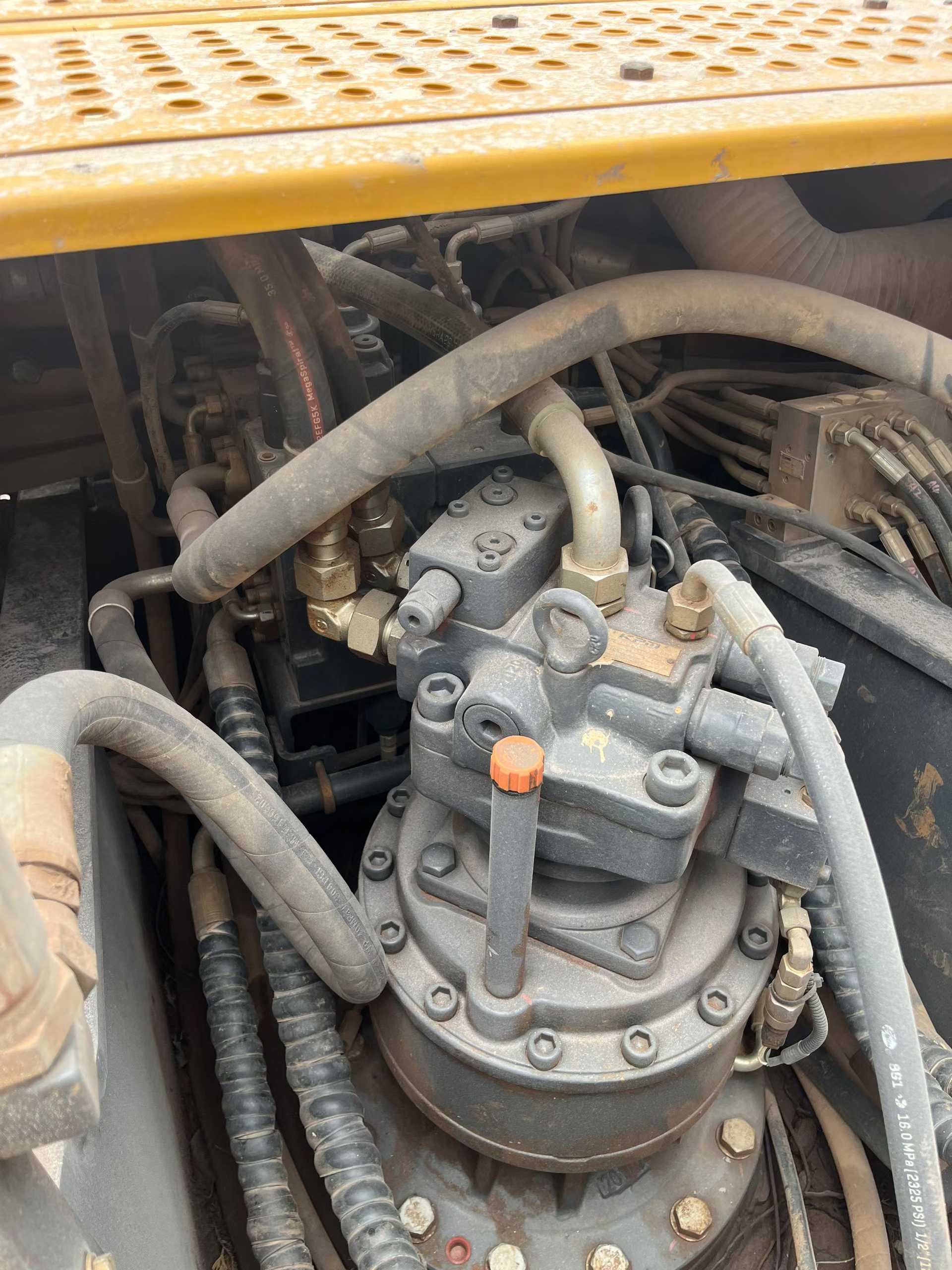 Used XCMG LW200 Excavator 2021 Model / 8