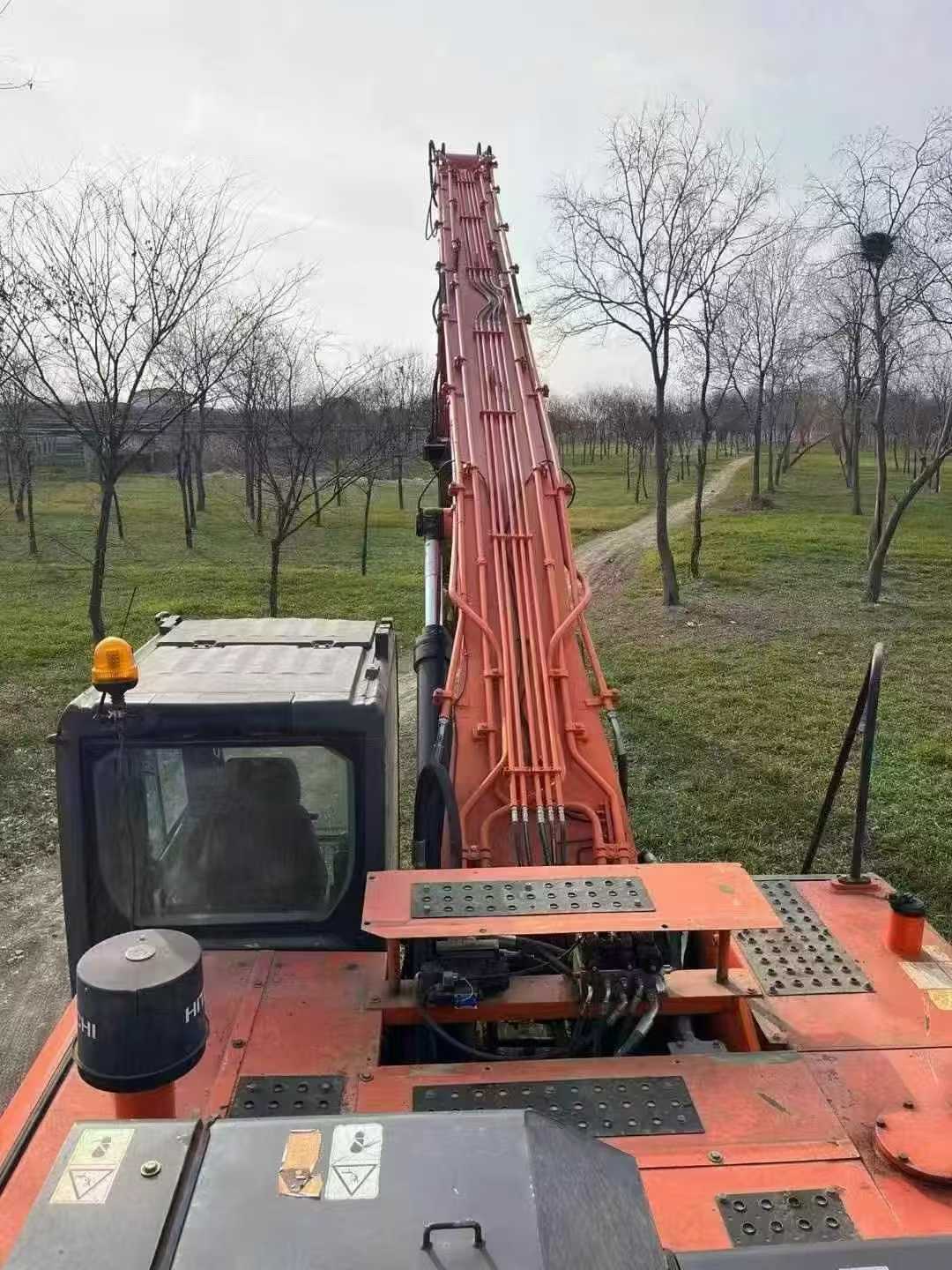 Used Hitachi ZW330 Excavator 2019 Model / 3