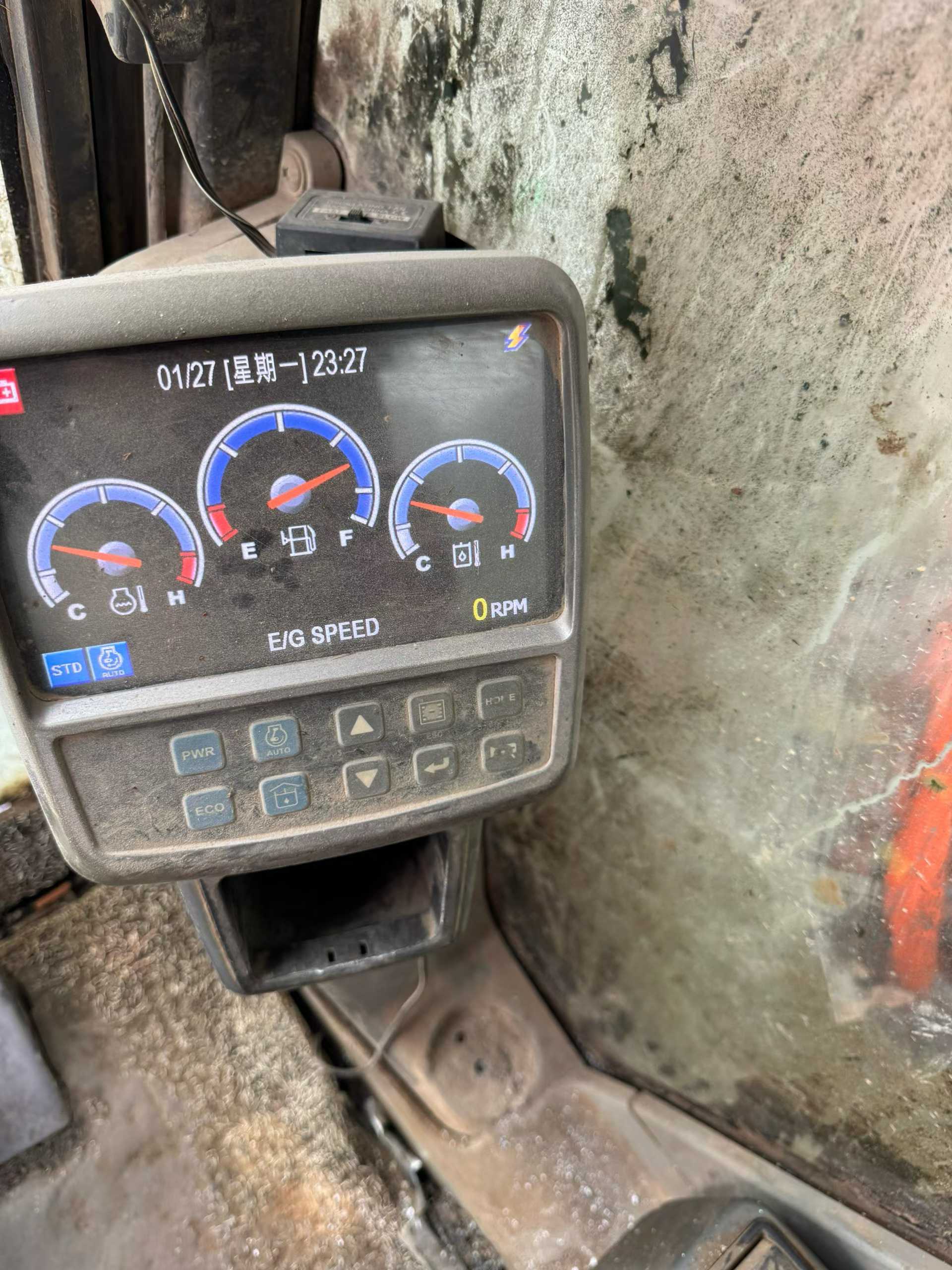 Used Doosan DX80 Excavator 2015 Model / 3