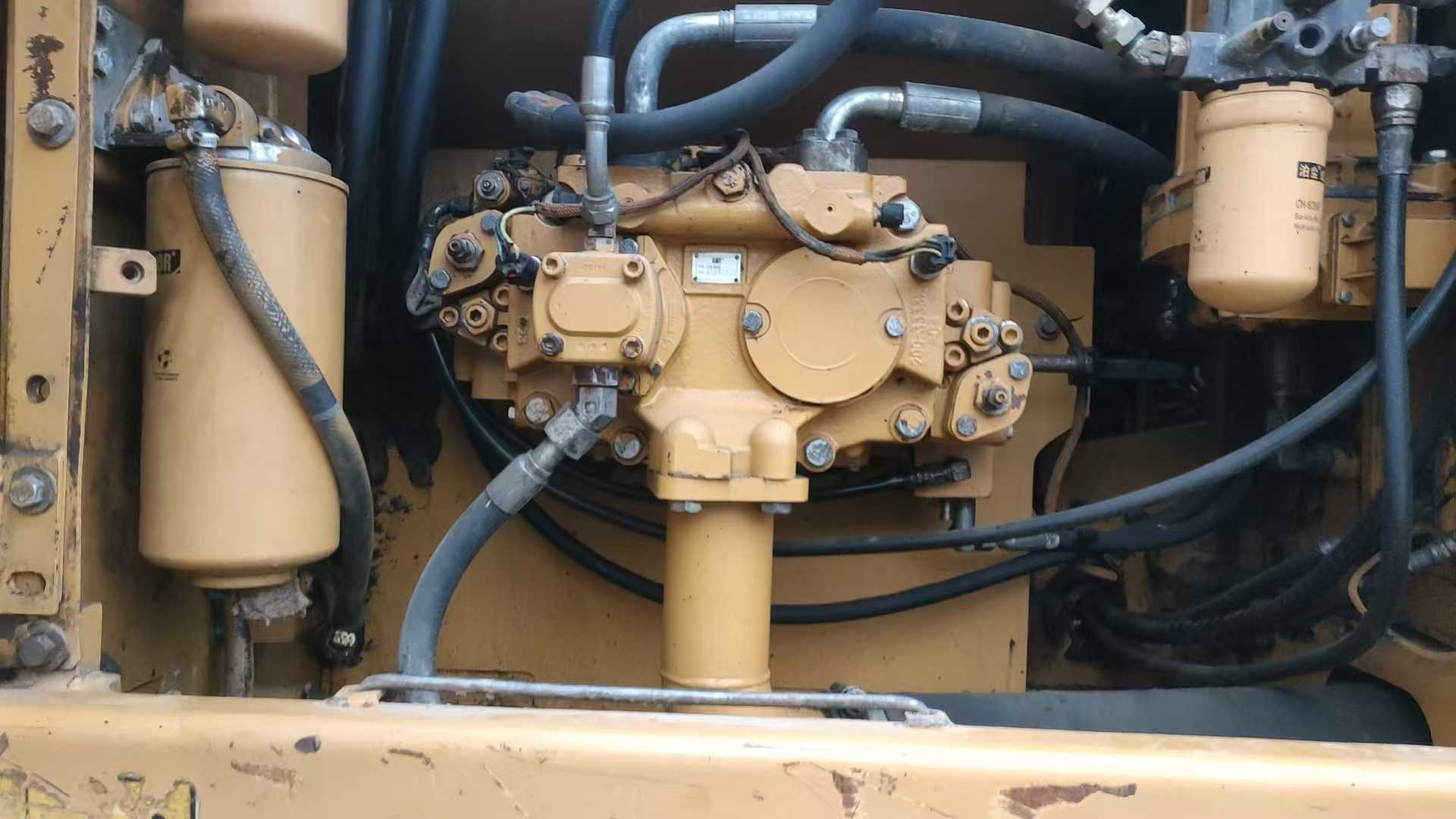 Buy Caterpillar 320D Used Excavator / 7 Used Caterpillar 320D Excavator 2012 Model / 7