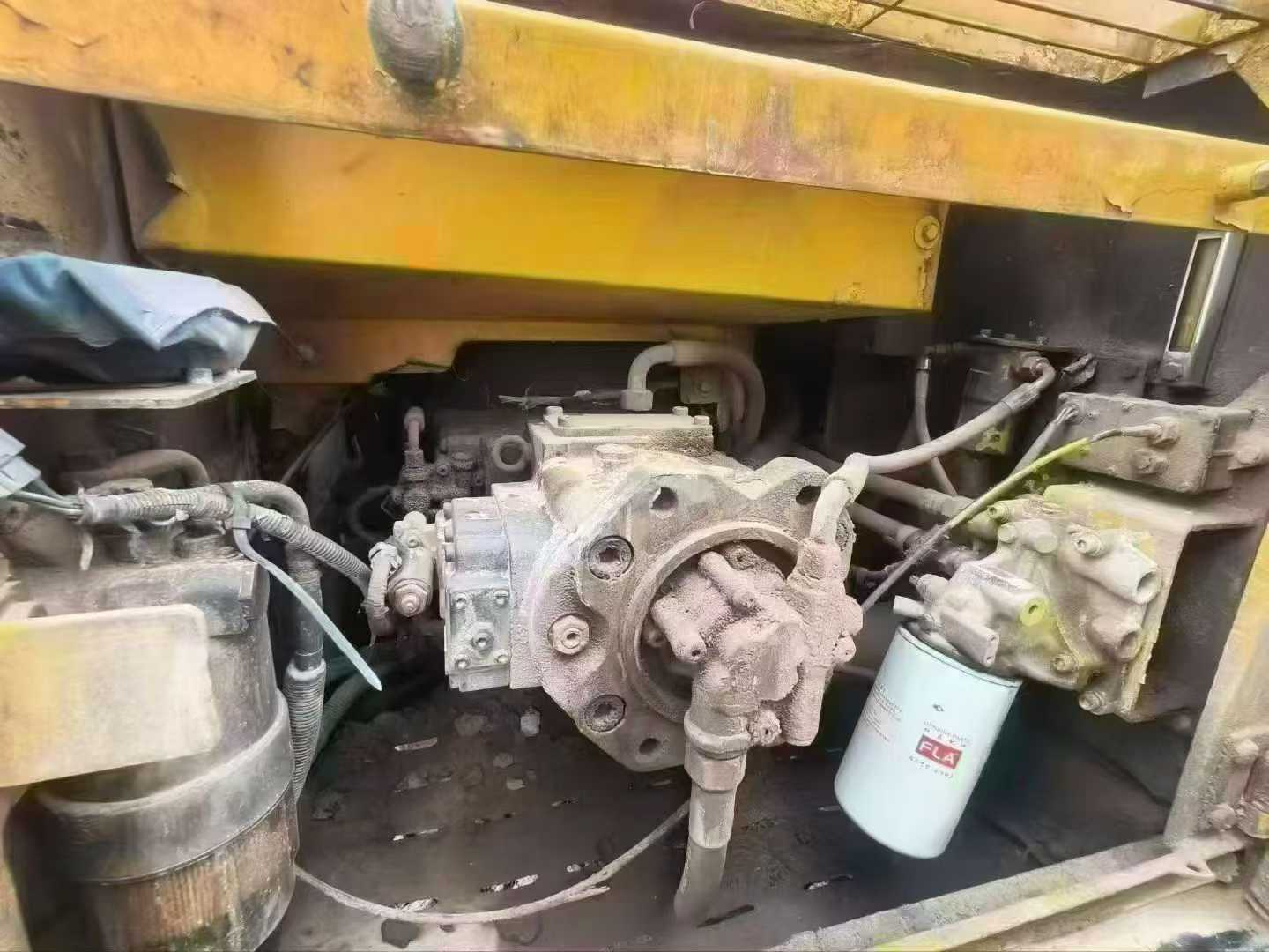 Used Sany SY215ACE Excavator 2013 Model / 4