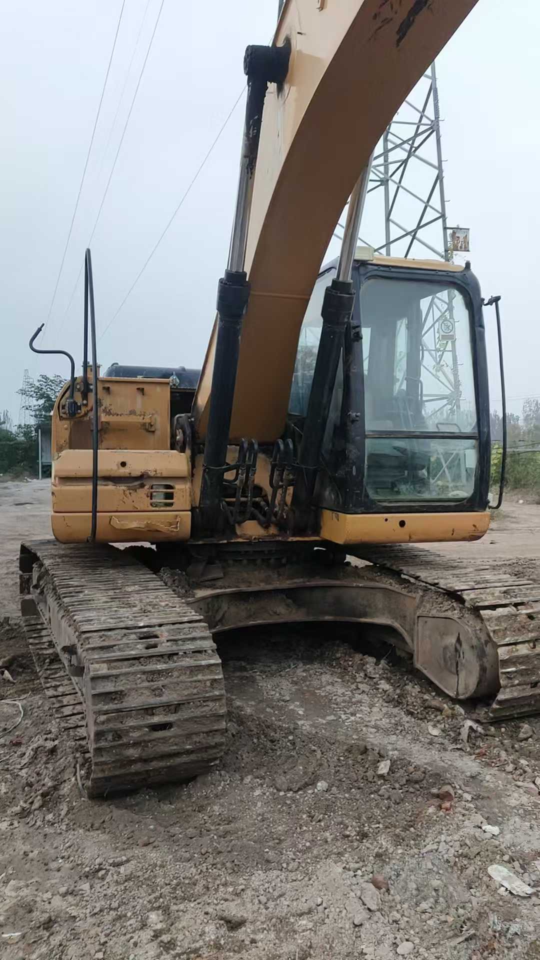 Buy Caterpillar 320D Used Excavator / 2 Used Caterpillar 320D Excavator 2012 Model / 2
