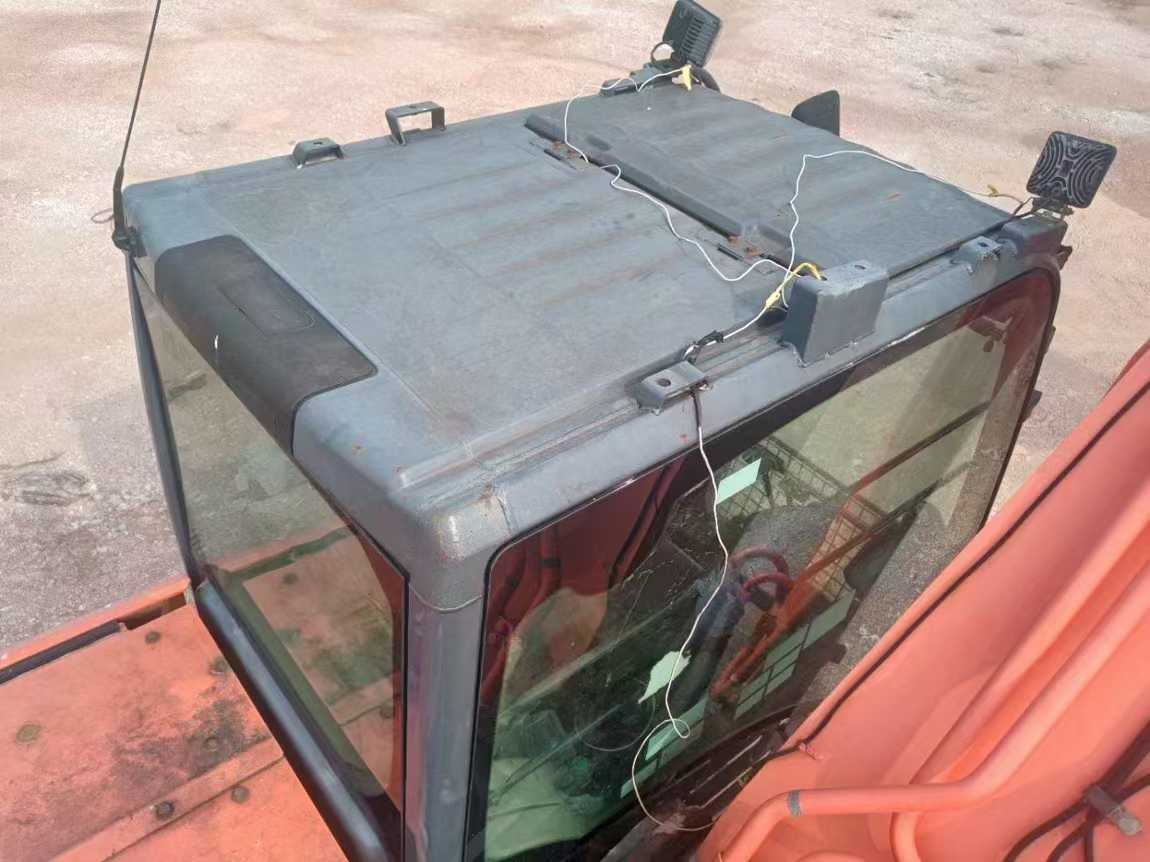 Used Hitachi ZW330 Excavator 2017 Model / 5