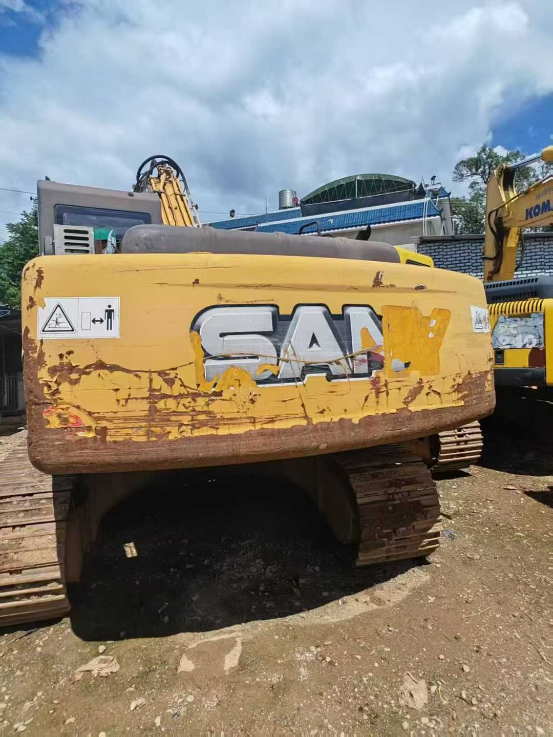 Used Sany SY215W Excavator 2014 Model / 5