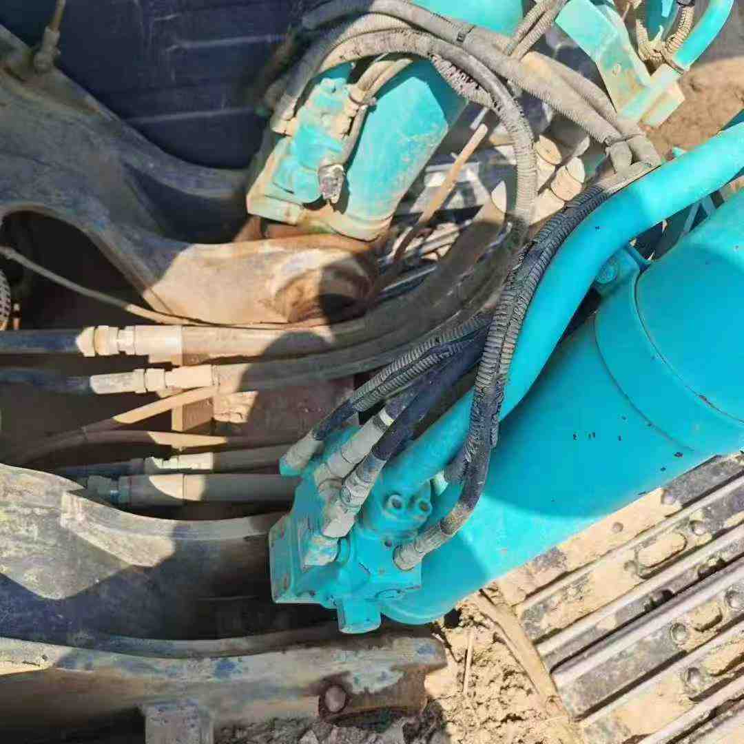 Used Kobelco SK200 Excavator 2016 Model / 7