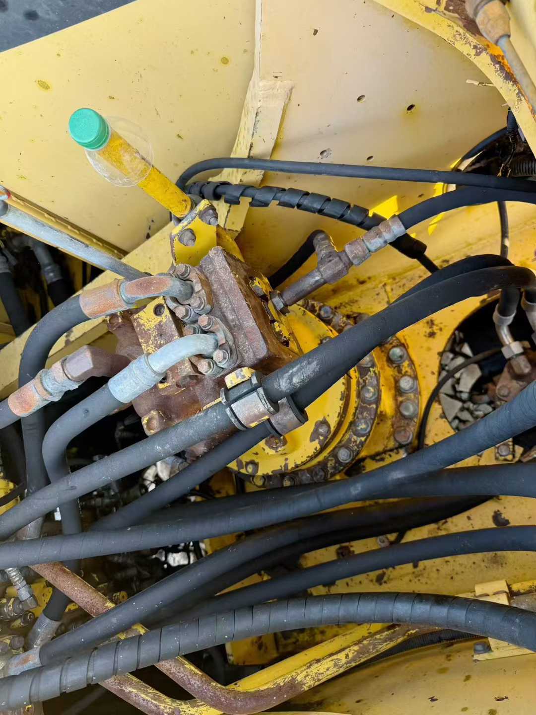 Used Komatsu PW200-7 Excavator 2016 Model / 7