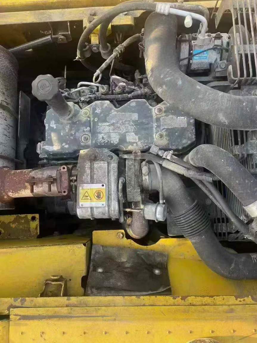 Buy Komatsu PC200 Used Excavator / 5 Used Komatsu PC200 Excavator 2010 Model / 5