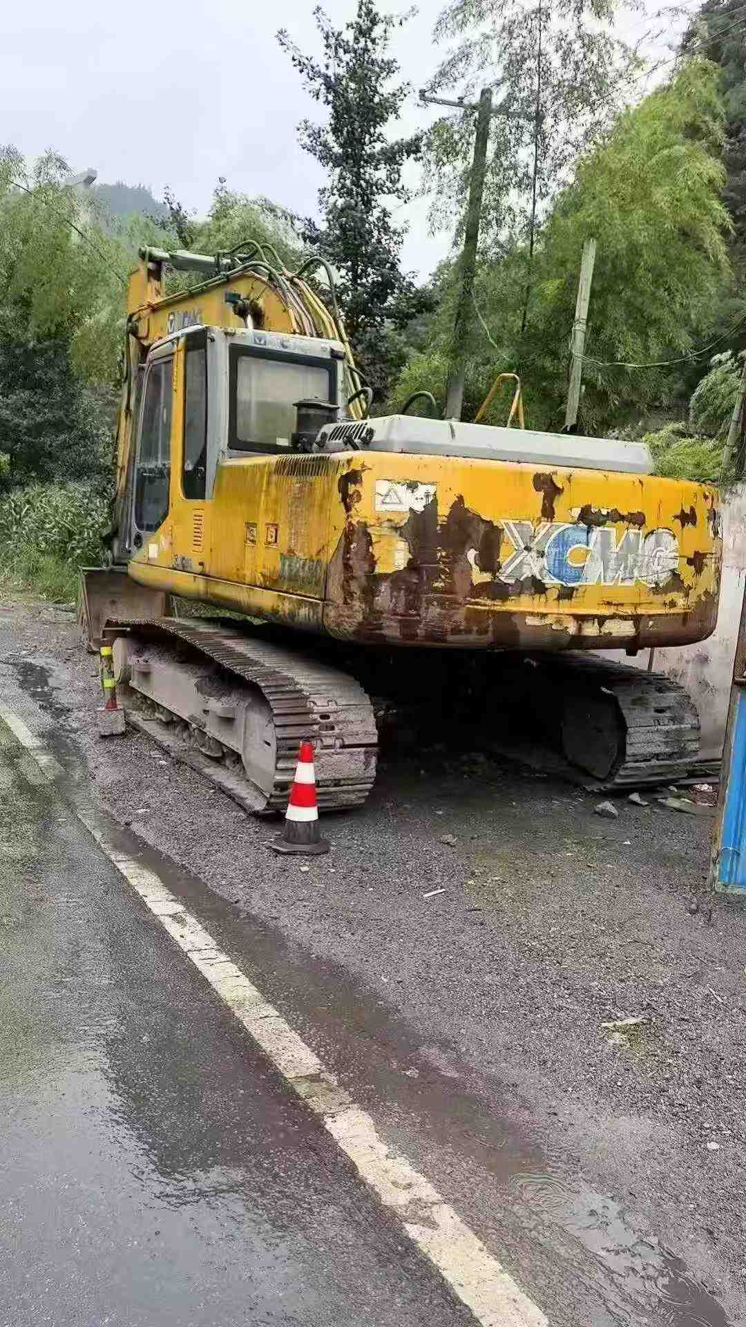 Used XCMG XE215 Excavator 2016 Model / 5