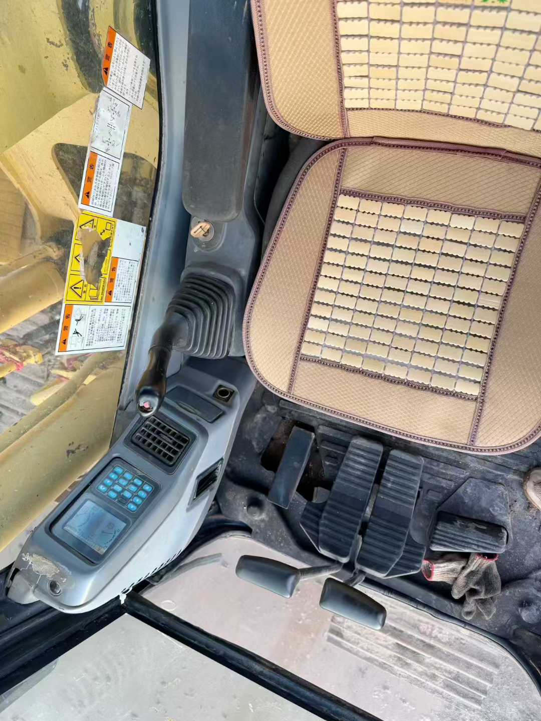 Used Komatsu PW200-7 Excavator 2016 Model / 9