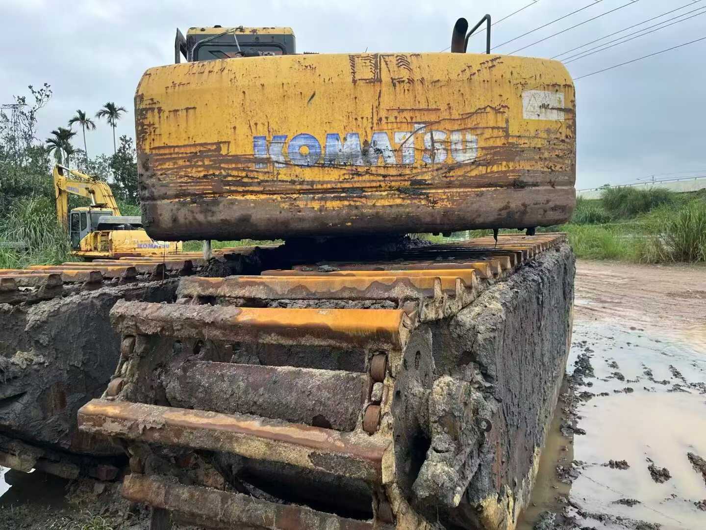Used Komatsu PW200-7 Excavator 2016 Model / 2