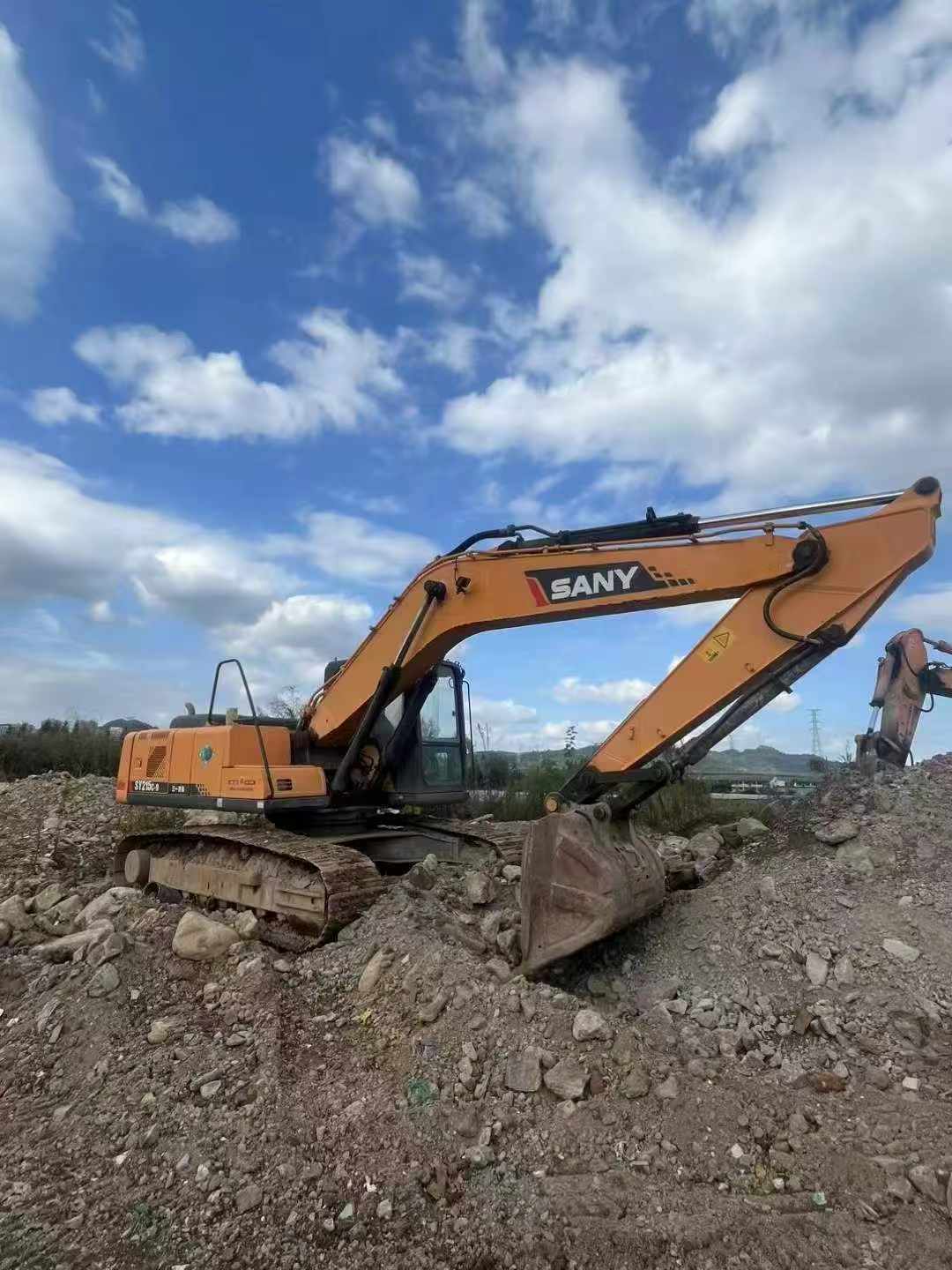 Used Sany SY215C-9 Excavator 2015 Model / 4