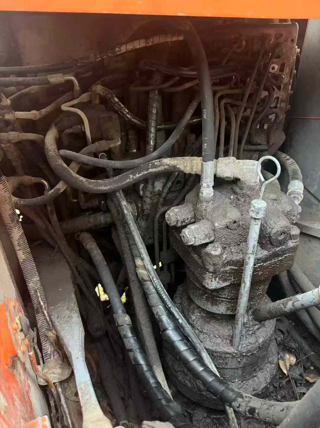 Used Hitachi ASTACONEO Excavator 2016 Model / 3