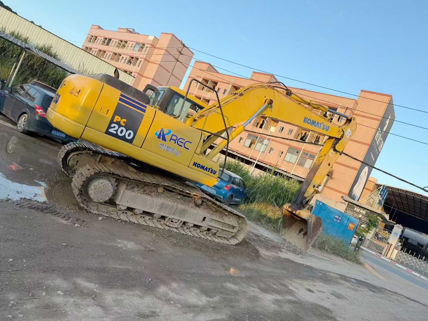 Used Komatsu PW200-7 Excavator 2016 Model / 3