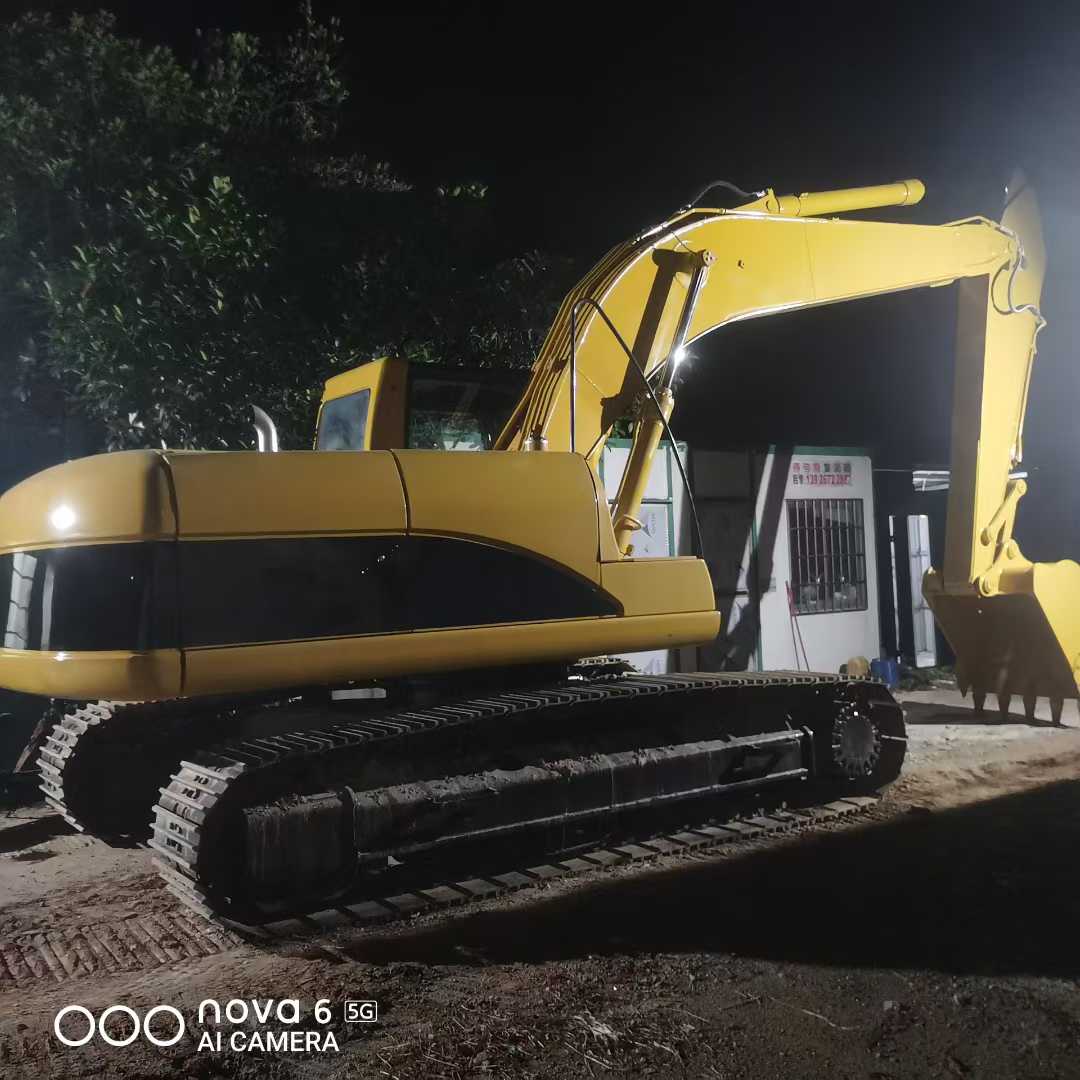 Used Caterpillar 320C Excavator 2016 Model / 3