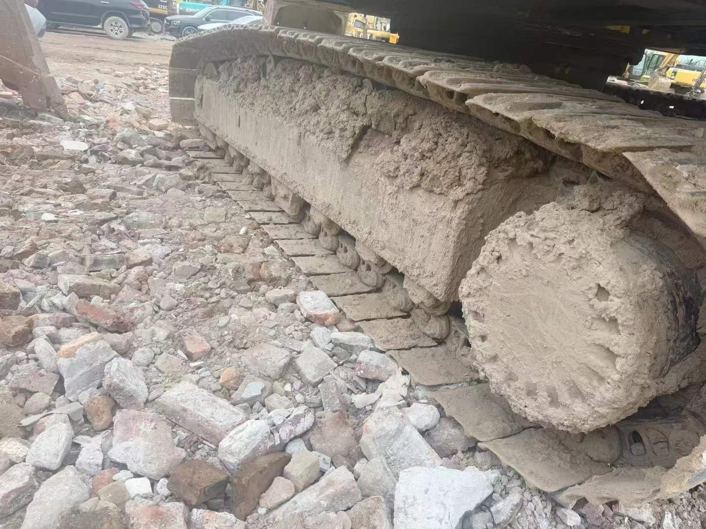 Used Komatsu PC200-6 Excavator 2016 Model / 3