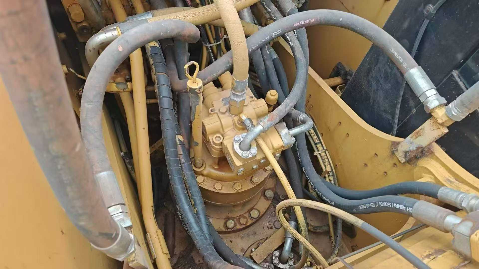 Used Caterpillar 320D Excavator 2016 Model / 3