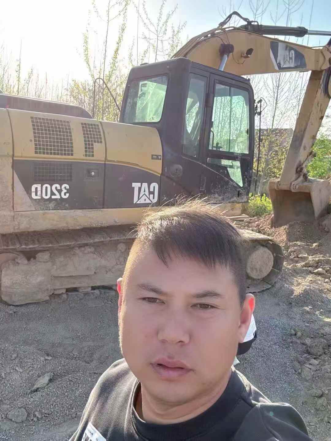 Used Caterpillar 320D Excavator 2011 Model / 4