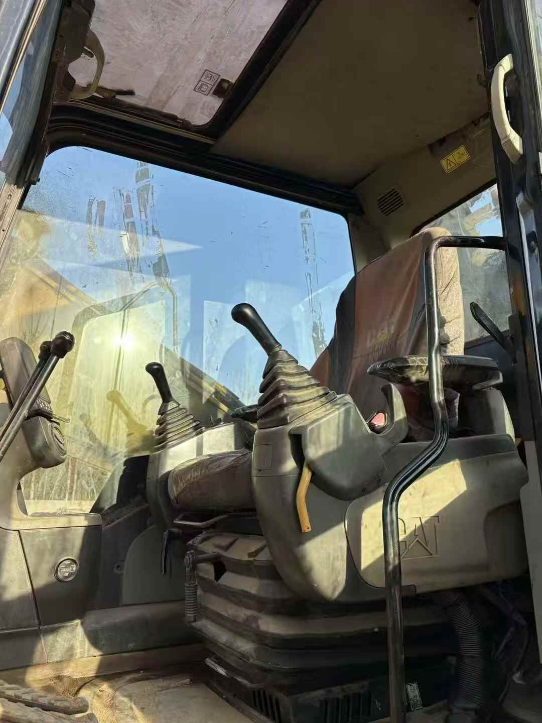 Used Caterpillar 320D Excavator 2011 Model / 9