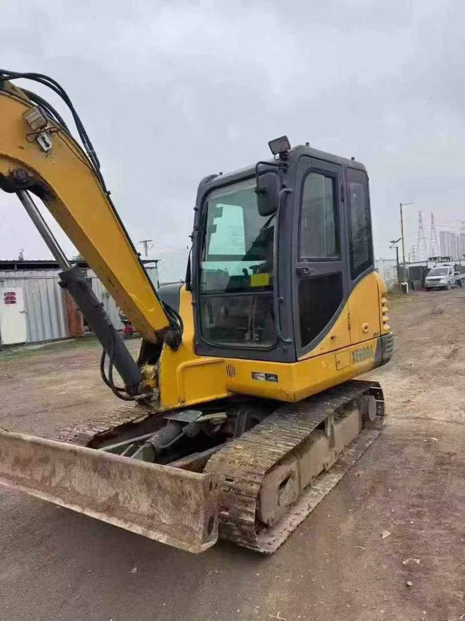 Buy XCMG XE60 Used Excavator / 1