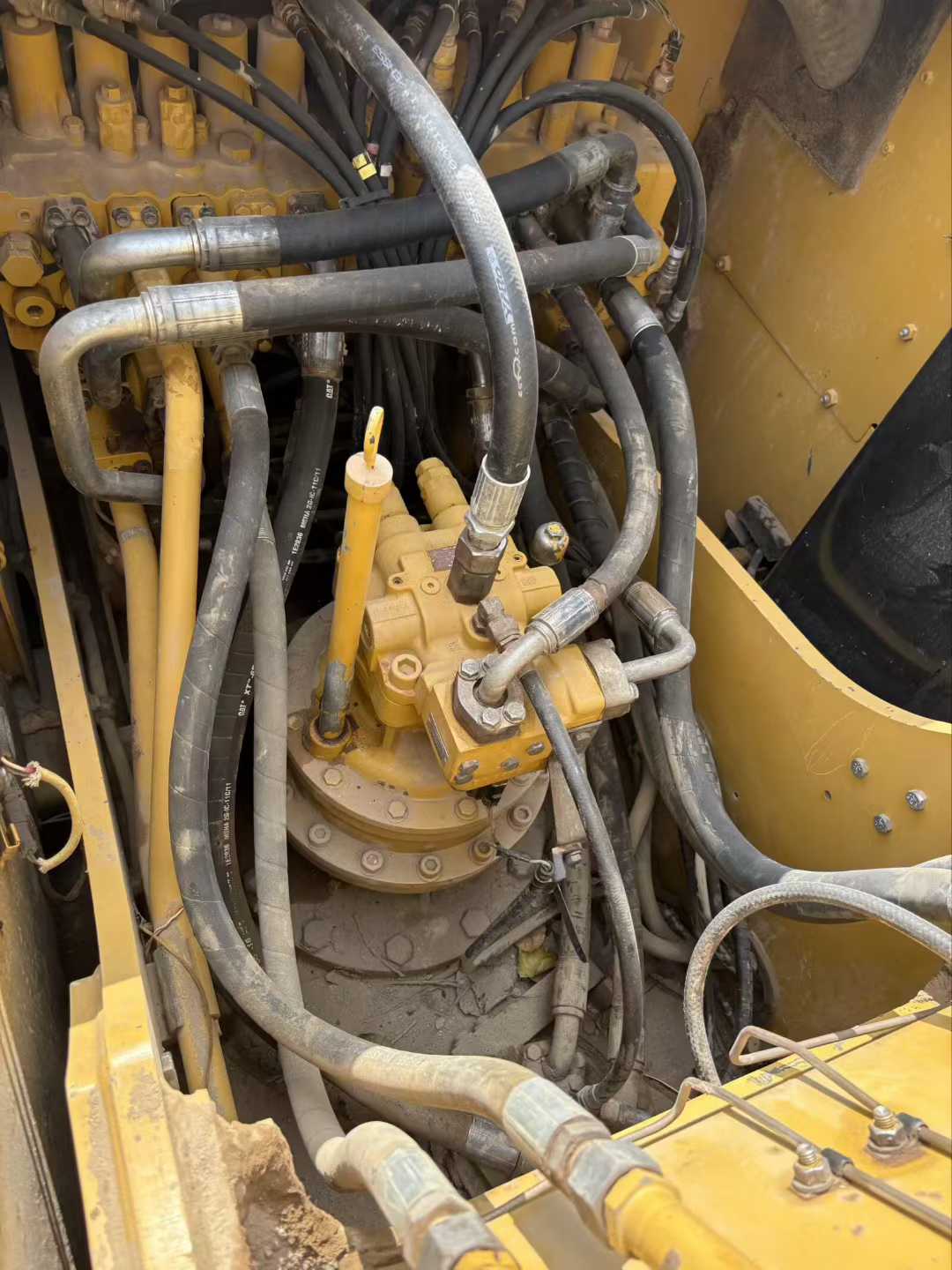 Used Caterpillar 323D2L Excavator 2017 Model / 7