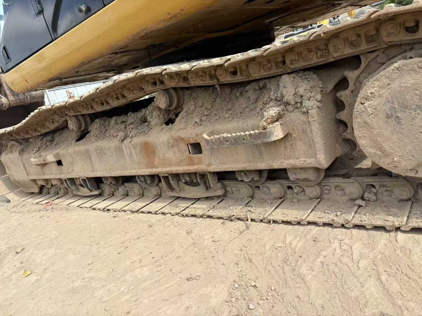 Used Caterpillar 323D2L Excavator 2017 Model / 9