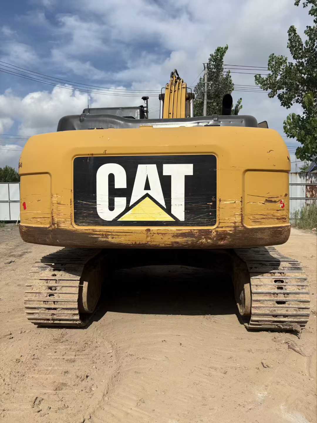 Used Caterpillar 323D2L Excavator 2017 Model / 4