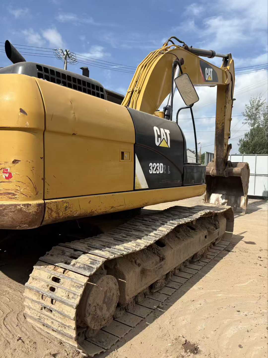 Used Caterpillar 323D2L Excavator 2017 Model / 3
