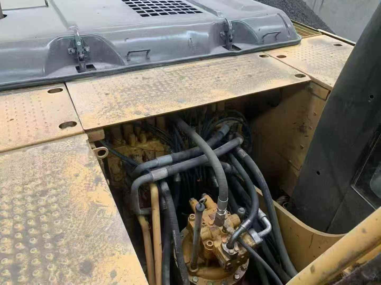 Buy Caterpillar 320D Used Excavator / 5 Used Caterpillar 320D Excavator 2011 Model / 5