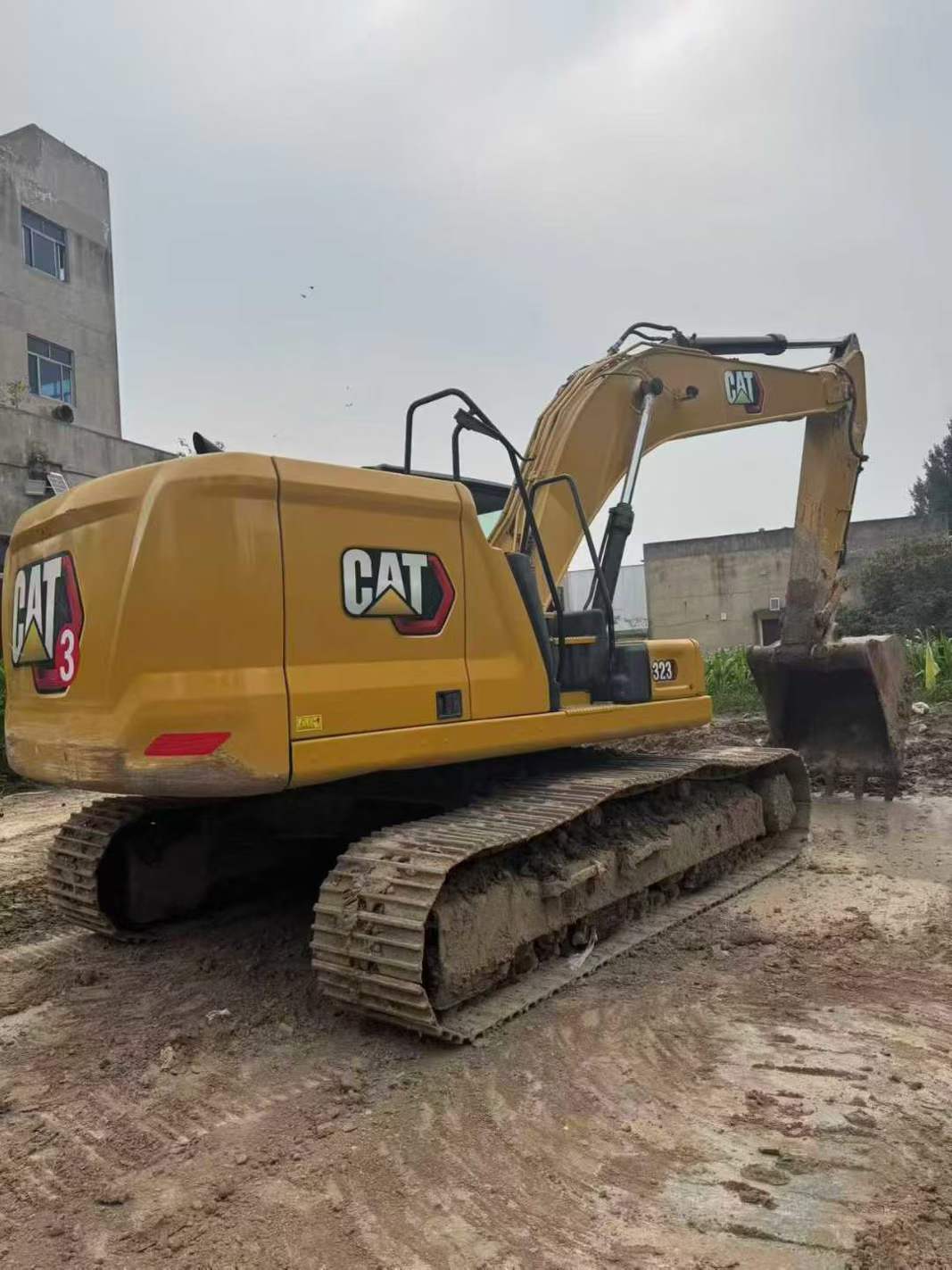 Buy Caterpillar 323 Used Excavator / 8 Used Caterpillar 323 Excavator 2021 Model / 8