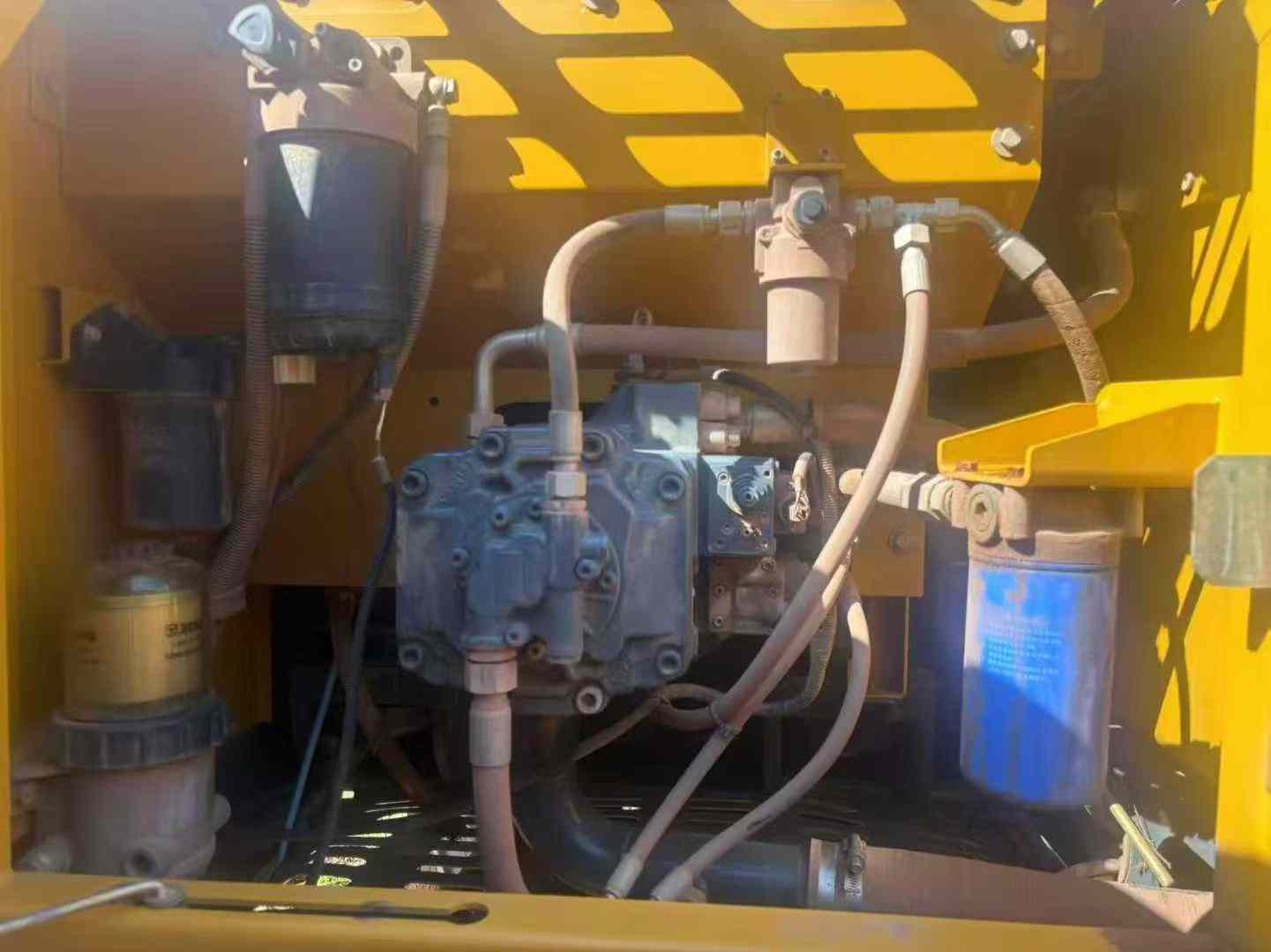 Used XCMG XE205GH Excavator 2021 Model / 5