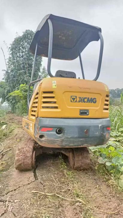Buy XCMG XE15C Used Excavator / 1