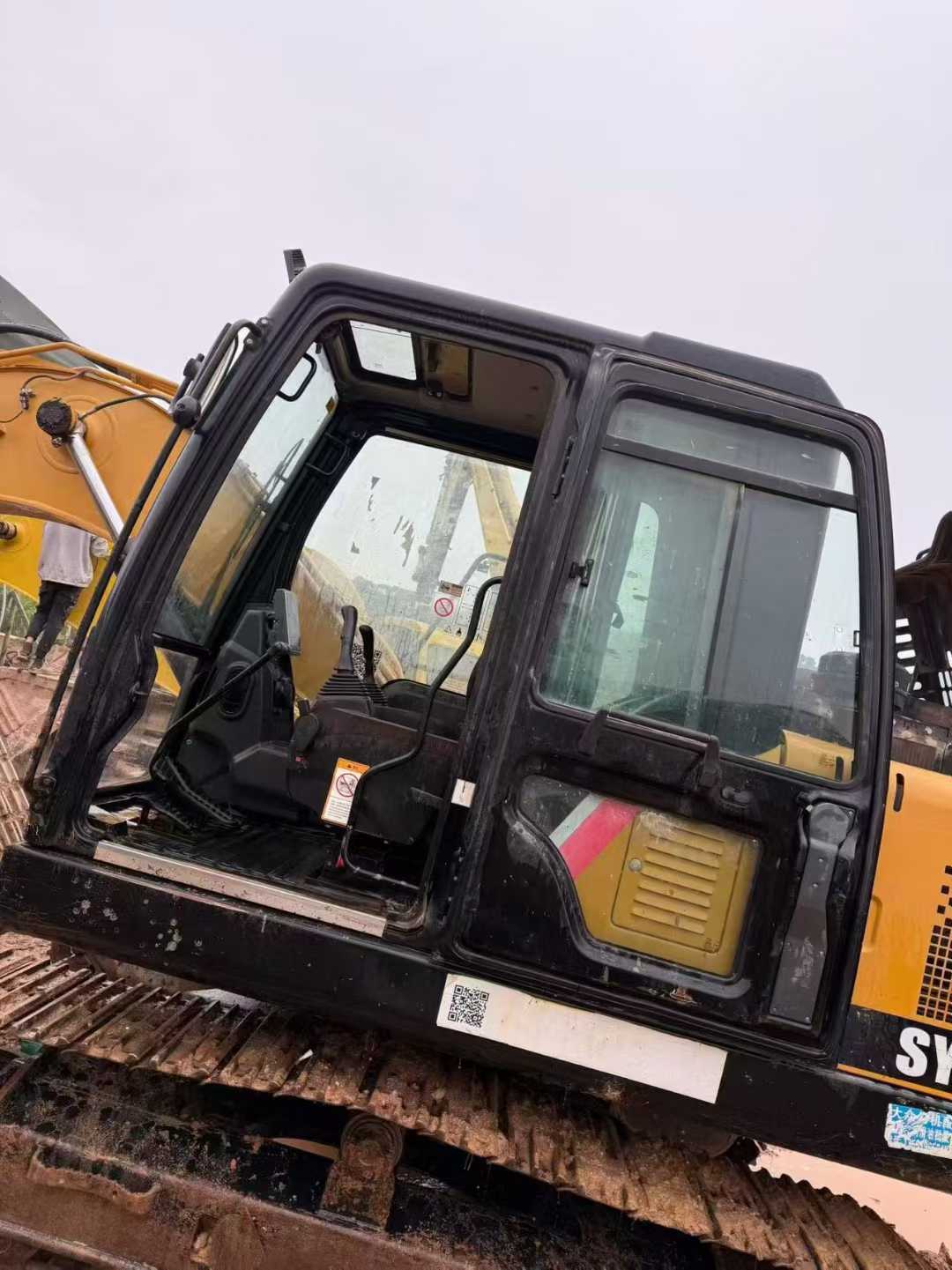 Used Sany SY135 Excavator 2021 Model / 3