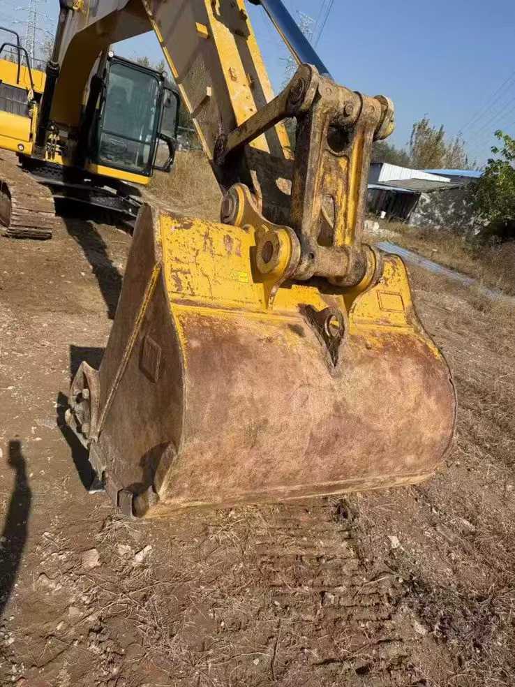 Used Caterpillar 323 Excavator 2020 Model / 6