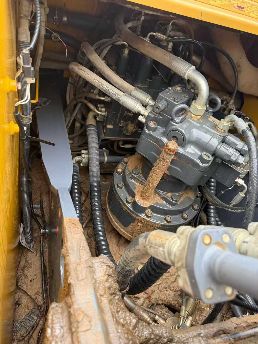 Used XCMG XE215 Excavator 2021 Model / 6