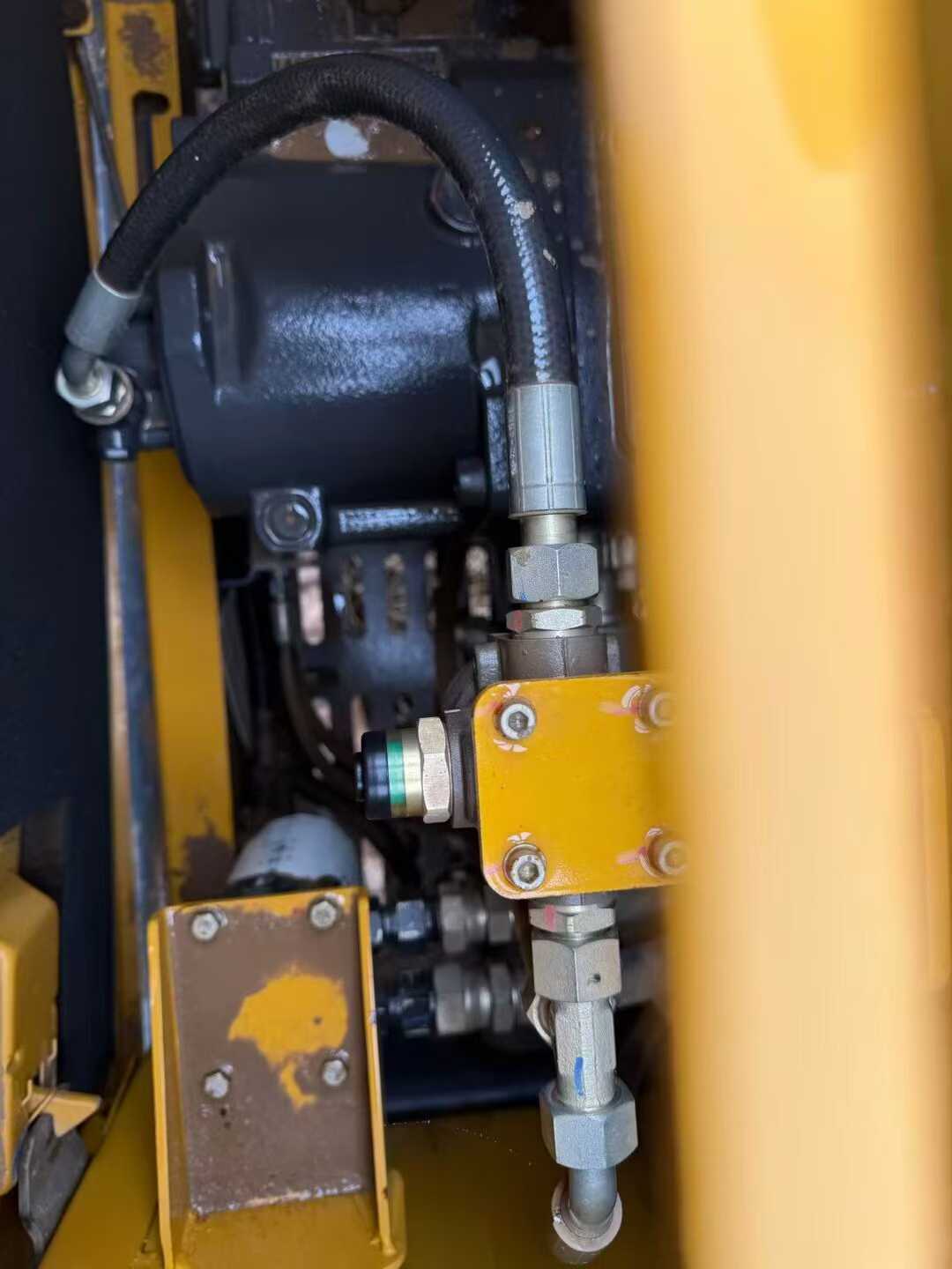 Used XCMG XE215 Excavator 2021 Model / 7