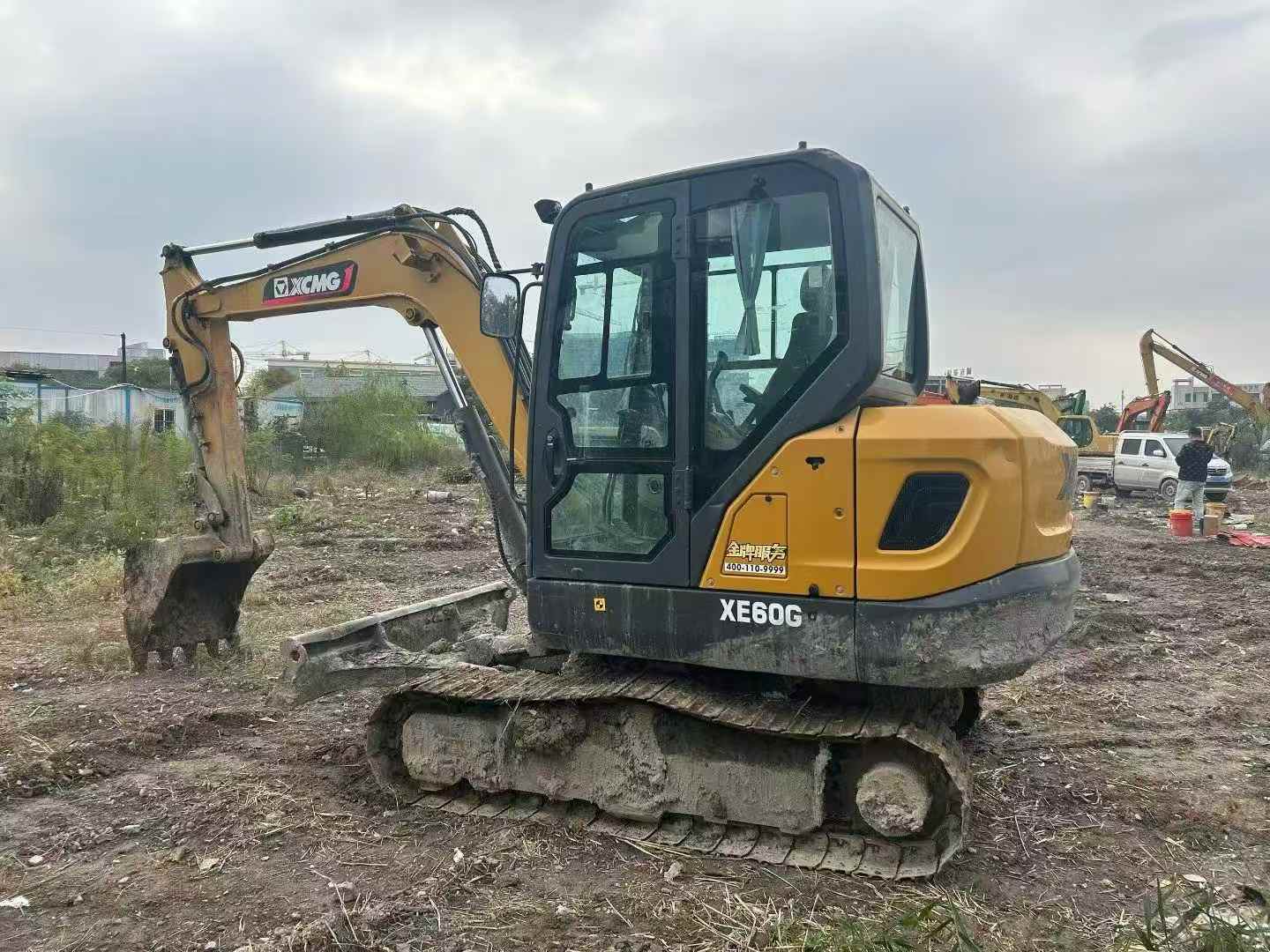 Used XCMG XE60 Excavator 2023 Model / 3