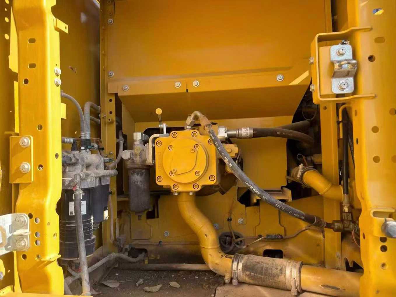 Used Caterpillar 323 Excavator 2020 Model / 7